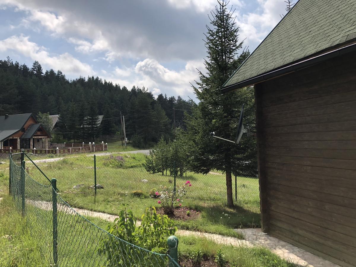 Kuca U Borju - House In Pines Apartment Zabljak  Exterior photo